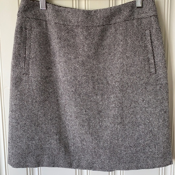 Banana Republic Brown Tweed Mini Skirt Size 8 - Picture 2 of 8